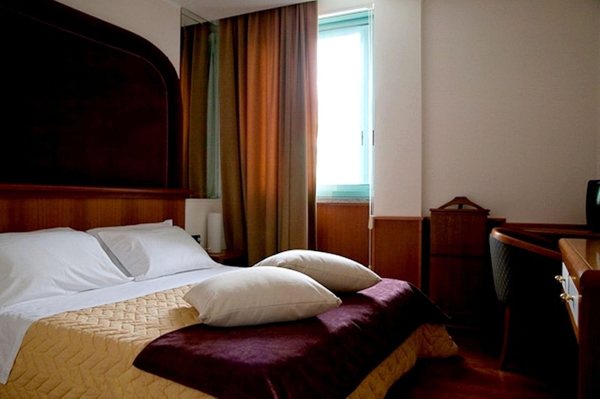 Hotel Excelsior فاستو المظهر الخارجي الصورة