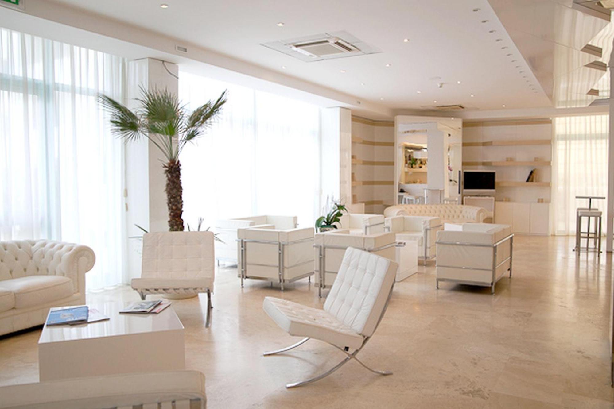 Hotel Excelsior فاستو المظهر الخارجي الصورة
