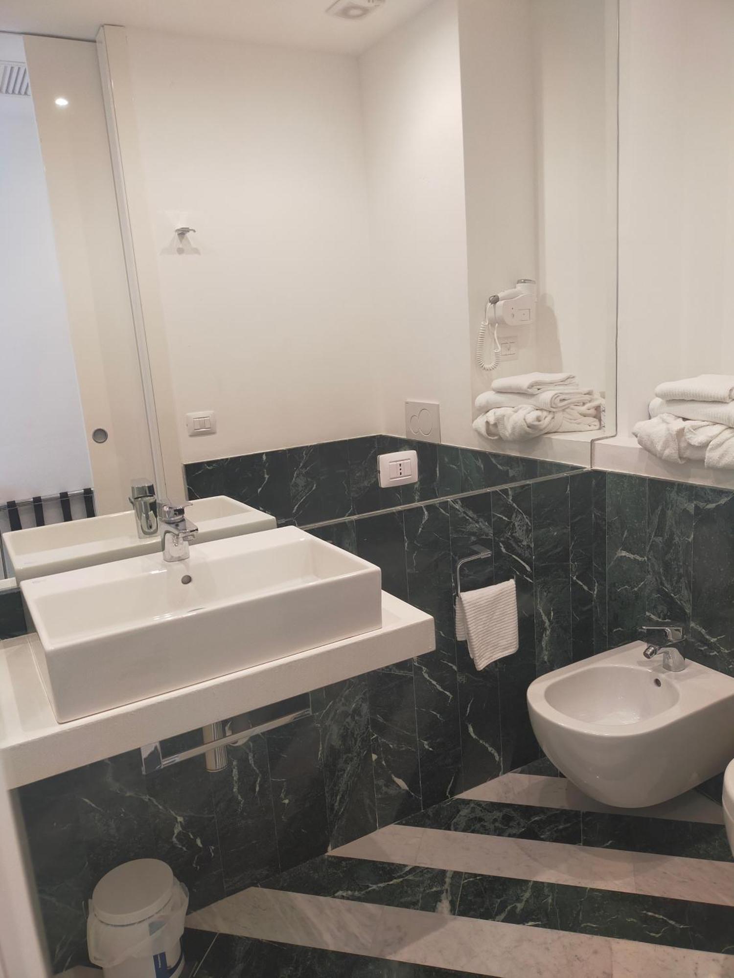 Hotel Excelsior فاستو المظهر الخارجي الصورة
